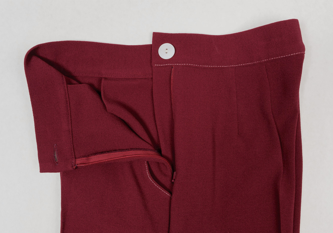 40’S PLEATED WIDE LEG TROUSERS (BERRY) - Dorian Boutique